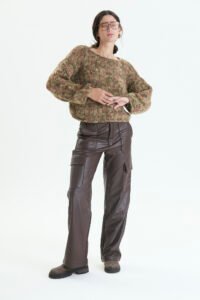 SWEATER NIYI /CAPSULA MANOS - Imagen 8